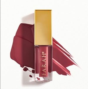 NWT FARAH Matte Liquid Lipstick in Tiffany